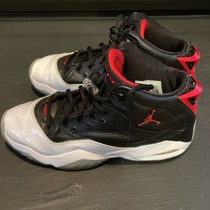 Nike Air Jordan B'Loyal Black
Varsity Red